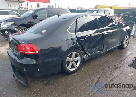 2012 Volkswagen Passat 2.5L Se из США, поврежденный, VIN 1VWBP7A35CC083513